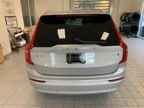 2023 Volvo XC90 B5 Core