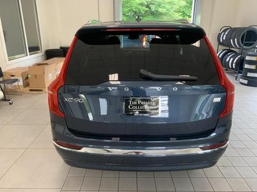 2023 Volvo XC90 Recharge Plug-In Hybrid T8 Ultimate Bright Theme 7-Seater