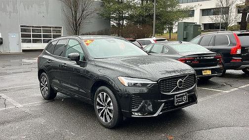 2025 Volvo XC60 Core