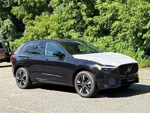 2026 Volvo XC60 B5 Core