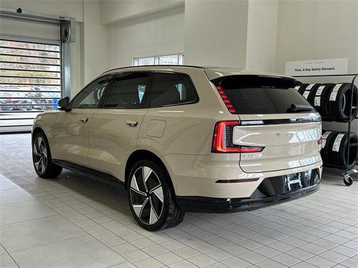 2025 Volvo EX90 Twin Motor Performance Ultra