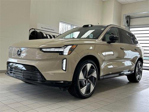 2025 Volvo EX90 Twin Motor Performance Ultra