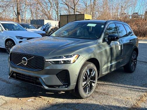 2026 Volvo XC60 B5 Plus