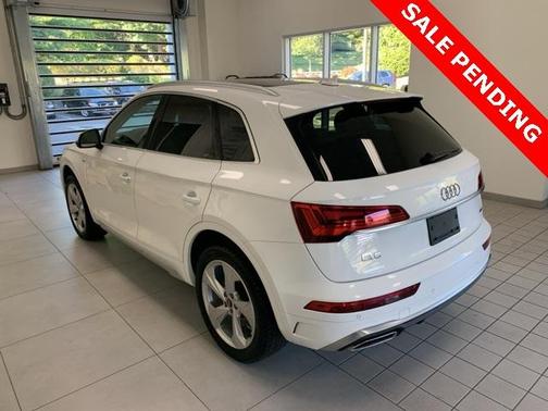 2022 Audi Q5 45 S line quattro Premium