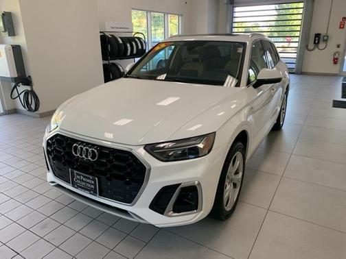2022 Audi Q5 45 S line Premium Plus
