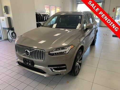 2022 Volvo XC90 T6 Inscription 7 Passenger