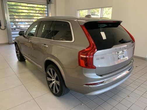 2022 Volvo XC90 T6 Inscription 7 Passenger
