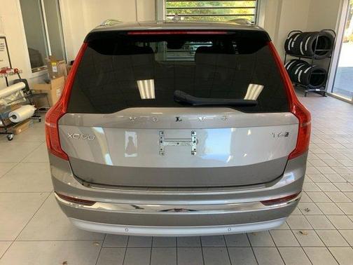 2022 Volvo XC90 T6 Inscription 7 Passenger