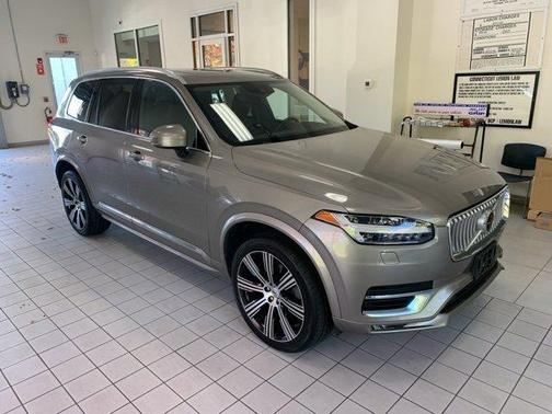 2022 Volvo XC90 T6 Inscription 7 Passenger
