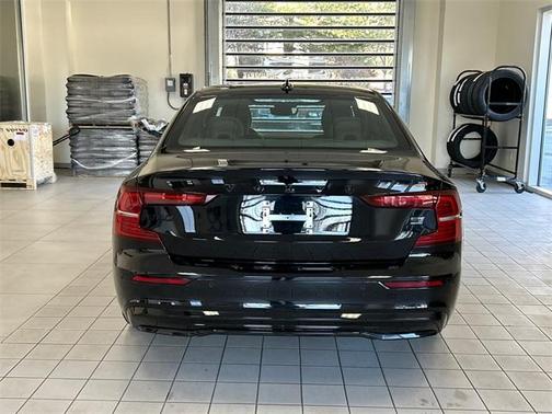 2024 Volvo S60 Recharge Plug-In Hybrid T8 Plus Black Edition