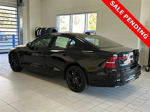 2024 Volvo S60 Recharge Plug-In Hybrid T8 Plus Black Edition