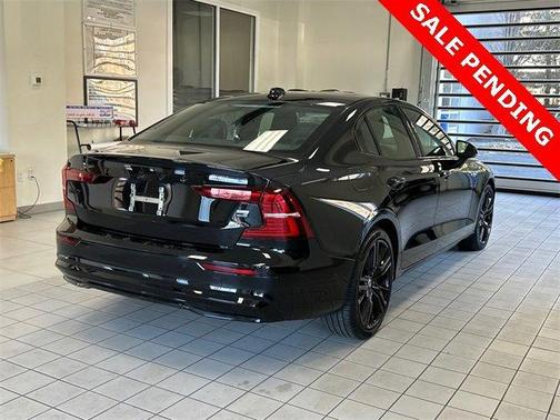 2024 Volvo S60 Recharge Plug-In Hybrid T8 Plus Black Edition