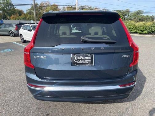 2024 Volvo XC90 B5 Plus Bright Theme