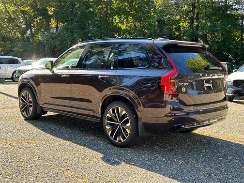 2026 Volvo XC90 B6 Ultra Dark Theme 6-Seater