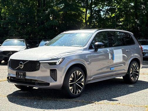 2026 Volvo XC90 B6 Ultra Dark Theme 7-Seater
