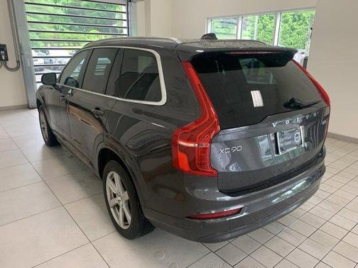 2023 Volvo XC90 B5 Core