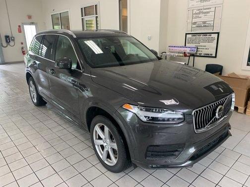 2023 Volvo XC90 B5 Core