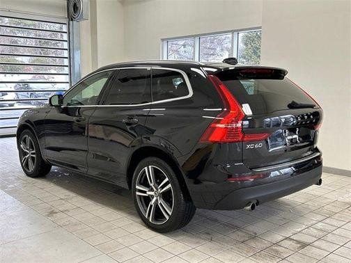 2018 Volvo XC60 T6 Momentum