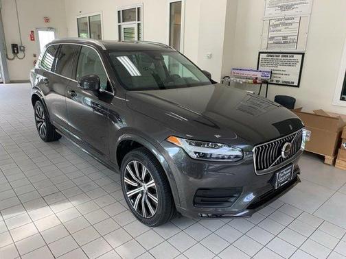 2023 Volvo XC90 B5 Core