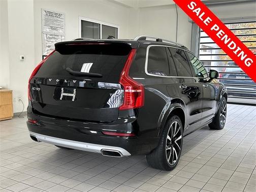 2019 Volvo XC90 T6 Momentum