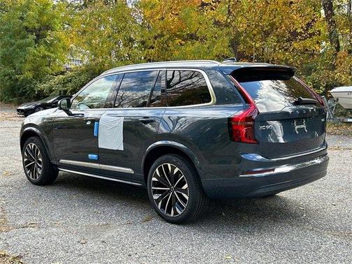 2026 Volvo XC90 B5 Plus 7-Seater