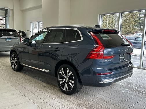 2023 Volvo XC60 Plus