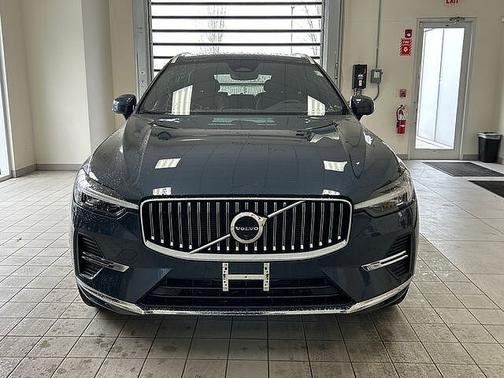 2023 Volvo XC60 Plus