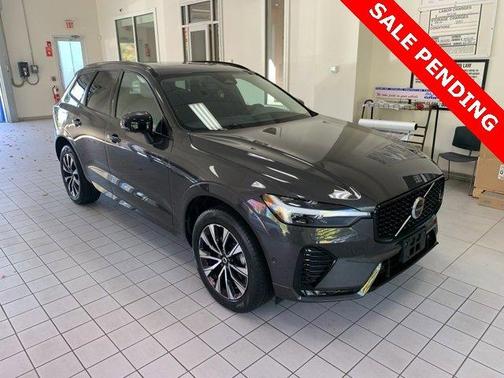 2024 Volvo XC60 B5 Plus Dark Theme