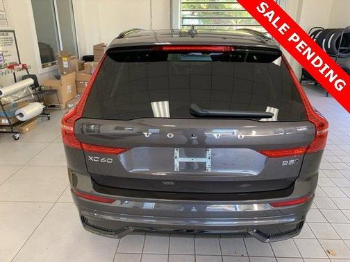 2024 Volvo XC60 B5 Plus Dark Theme