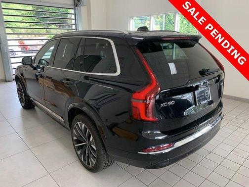 2025 Volvo XC90 B6 Plus 7-Seater