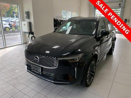 2025 Volvo XC90 B6 Plus 7-Seater