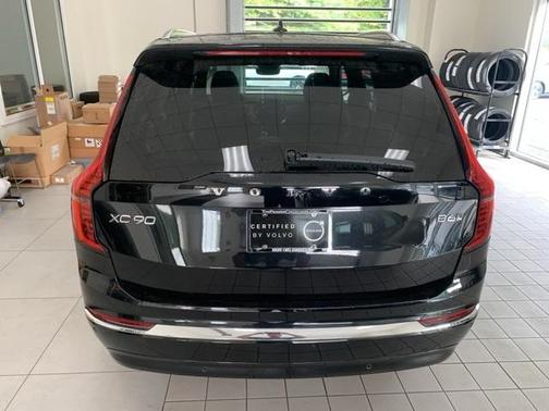 2025 Volvo XC90 B6 Plus 7-Seater