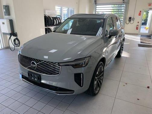 2026 Volvo XC90 B6 Plus 7-Seater