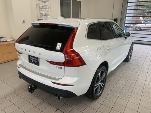 2021 Volvo XC60 T5 Momentum