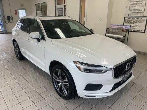 2021 Volvo XC60 T5 Momentum