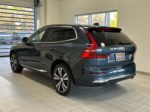 2023 Volvo XC60 Plus
