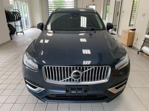 2023 Volvo XC90 B6 Plus 6-Seater