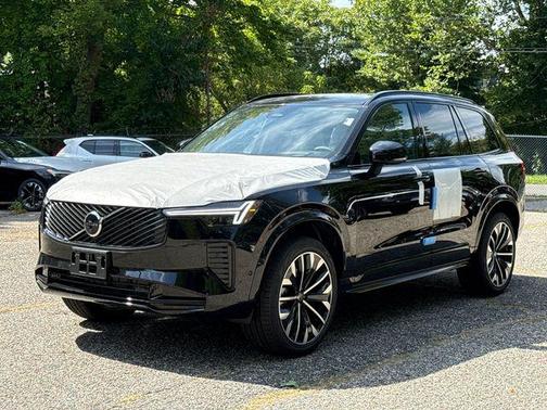 2026 Volvo XC90 B6 Ultra Dark Theme 7-Seater