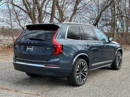 2026 Volvo XC90 B6 Plus 6-Seater