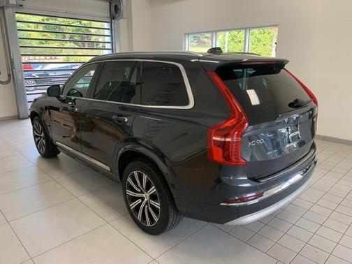 2022 Volvo XC90 T6 Inscription 6 Passenger