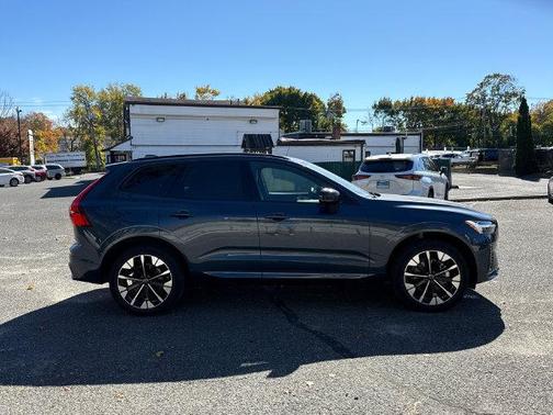 Denim Blue Metallic 2026 Volvo XC60 B5 Plus