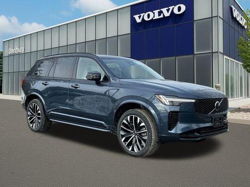2026 Volvo XC90 B6 Ultra Dark Theme 7-Seater