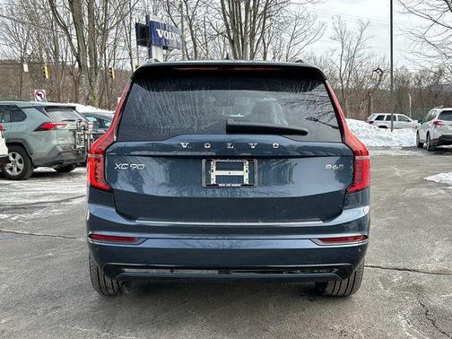 2026 Volvo XC90 B6 Ultra Dark Theme 7-Seater