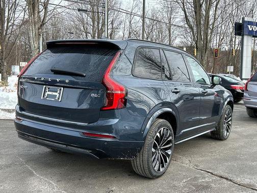 2026 Volvo XC90 B6 Ultra Dark Theme 7-Seater