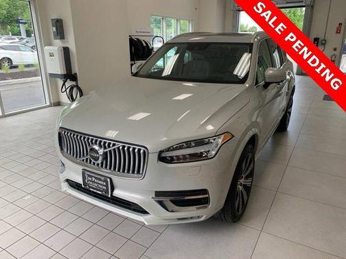 2022 Volvo XC90 T6 Inscription 7 Passenger
