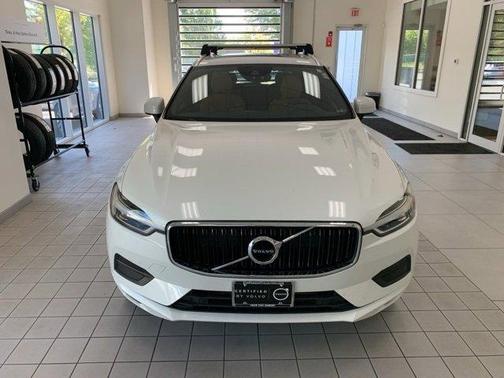 2020 Volvo XC60 T5 Momentum