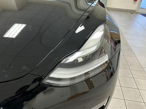 2022 Tesla Model 3 Base