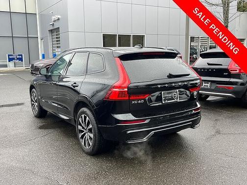 Onyx Black 2025 Volvo XC60 Core