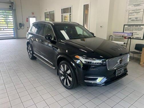 2023 Volvo XC90 Recharge Plug-In Hybrid T8 Ultimate Bright Theme 7-Seater