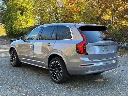 2026 Volvo XC90 B6 Plus 7-Seater